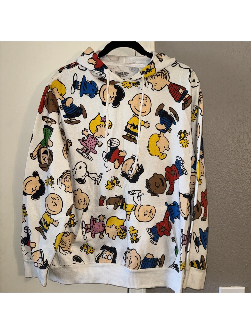 Peanuts Charlie Brown Snoopy All Over Print Hoodie Sweatshirt Men's Size L AOP
